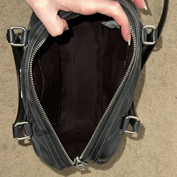 Coach Purse - Picture 4 of 6